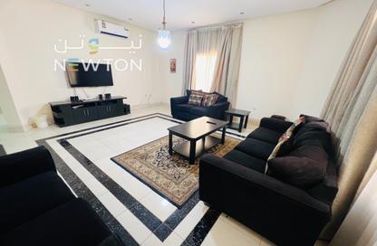 Apartment - 3 Bedrooms - 3 Bathrooms for rent in Al Juffair - Capital Governorate