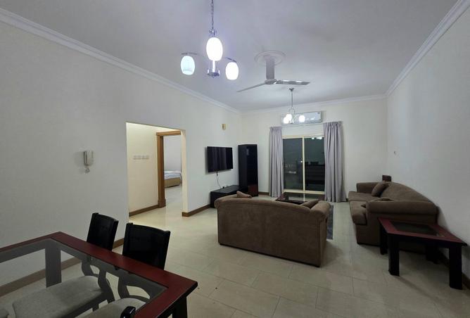 998871 - Property Image 2