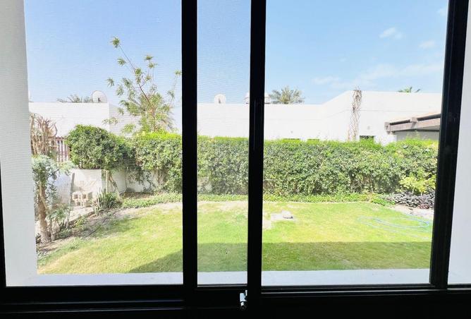 998721 - Property Image 3