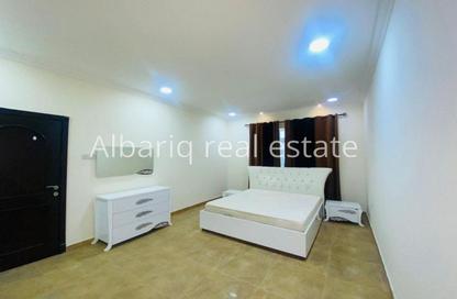 Apartment - 2 Bedrooms - 2 Bathrooms for rent in Al Burhama - Manama - Capital Governorate