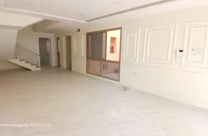 فيلا - 4 غرف نوم - 6 حمامات للبيع في البسيتين - المحرق