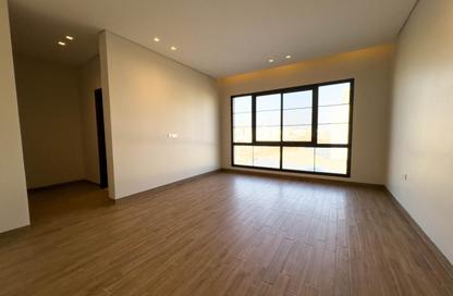Villa - 4 - 5 for sale in Janabiya - Northern Governorate