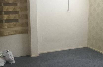 عمارة بالكامل - 3 - 3 للبيع في عراد - المحرق