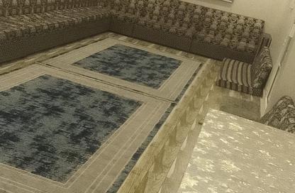 عمارة بالكامل - 3 - 3 للبيع في عراد - المحرق