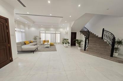 Villa - 4 Bedrooms - 5 Bathrooms for rent in Saar - Northern Governorate