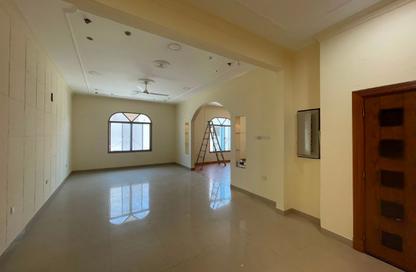 Apartment - 3 Bedrooms - 4 Bathrooms for rent in Jid Ali - Central Governorate Apartment - 3 Bedrooms - 4 Bathrooms for rent in Jid Ali - Central Governorate