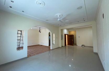 Apartment - 3 Bedrooms - 4 Bathrooms for rent in Jid Ali - Central Governorate