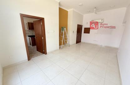Apartment - 3 Bedrooms - 2 Bathrooms for rent in Zinj - Manama - Capital Governorate