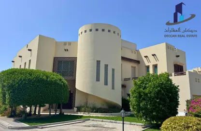 فيلا - 4 غرف نوم - 5 حمامات للايجار في الجسرة - المحافظة الشمالية