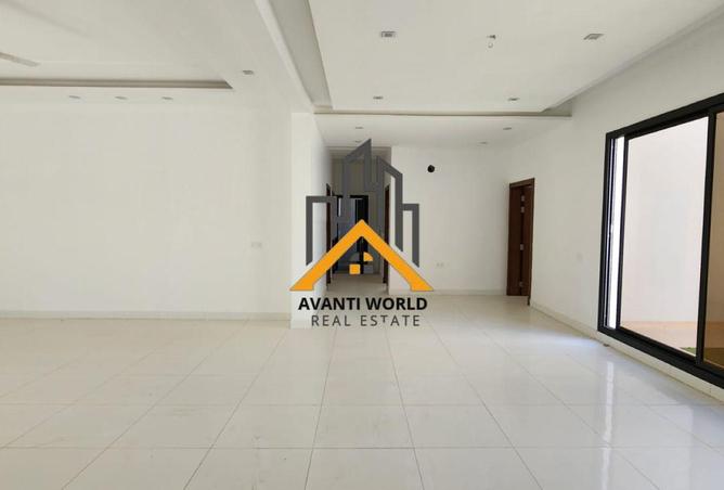 996107 - Property Image 2