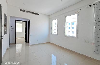 Apartment - 1 Bedroom - 1 Bathroom for rent in Hidd - Muharraq Governorate