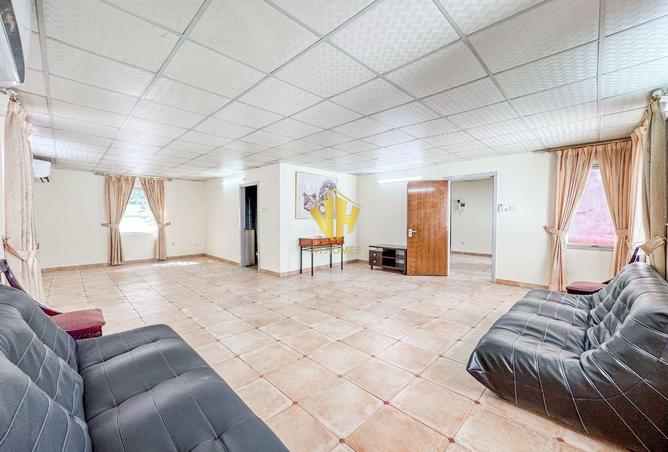 51443248 - Property Image 2