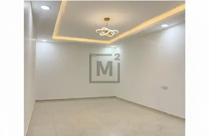 شقة - 3 غرف نوم - 2 حمامات للبيع في عالي - المحافظة الوسطى