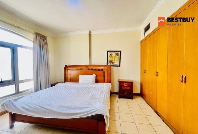 992572 - Property Image 2