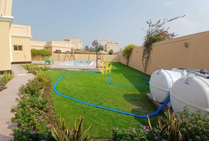 1002408 - Property Image 2