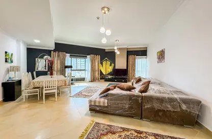 Apartment - 2 Bedrooms - 3 Bathrooms for rent in Al Juffair - Capital Governorate