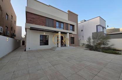 Villa - 3 Bedrooms - 5 Bathrooms for sale in Sanad - Central Governorate Villa - 3 Bedrooms - 5 Bathrooms for sale in Sanad - Central Governorate