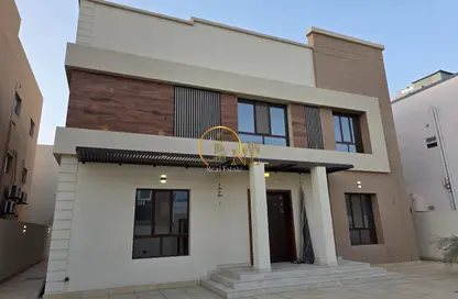 فيلا - 3 غرف نوم - 5 حمامات للبيع في سند - المحافظة الوسطى