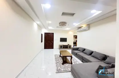 Apartment - 2 Bedrooms - 2 Bathrooms for rent in Seef - Capital Governorate