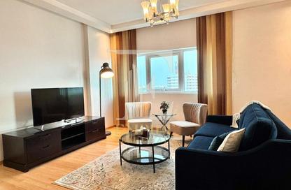 Apartment - 1 Bedroom - 2 Bathrooms for rent in Seef - Capital Governorate