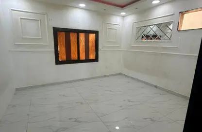 Apartment - 3 Bedrooms - 2 Bathrooms for rent in Tubli - Central Governorate