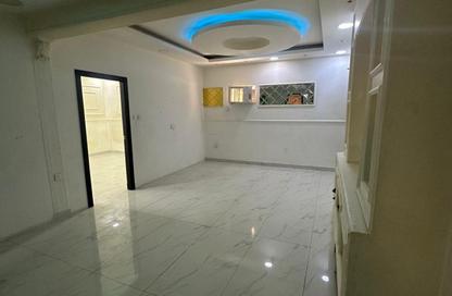 Apartment - 3 Bedrooms - 2 Bathrooms for rent in Tubli - Central Governorate