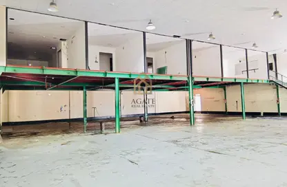 Warehouse - Studio - 2 Bathrooms for rent in Salmabad - Central Governorate