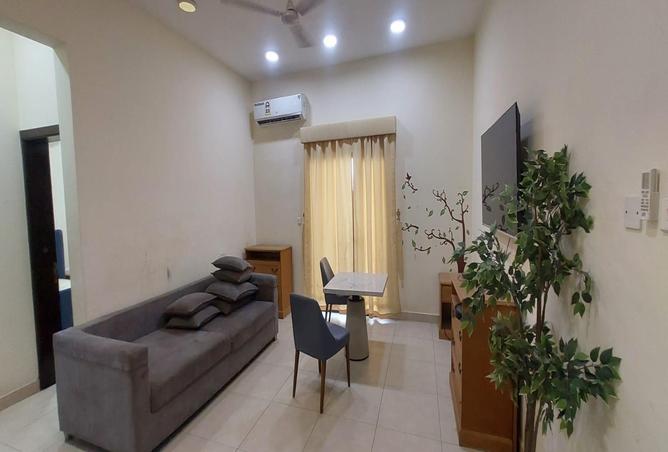 976015 - Property Image 3