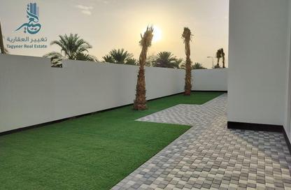 Villa - 4 Bedrooms - 5 Bathrooms for rent in Hamala - Northern Governorate
