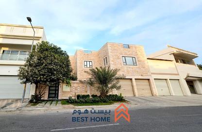 Villa - 5 Bedrooms - 6 Bathrooms for sale in Janabiya - Northern Governorate