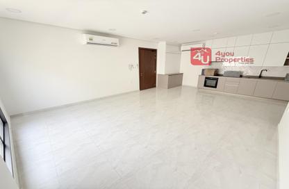 Apartment - 2 Bedrooms - 2 Bathrooms for rent in Zinj - Manama - Capital Governorate