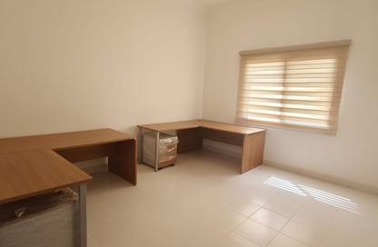 Office Space - Studio - 2 for rent in Gufool - Manama - Capital Governorate