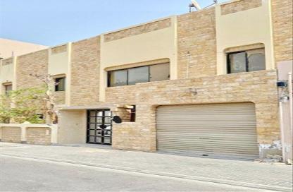 Villa - Studio - 7+ Bathrooms for rent in Isa Town - Central Governorate