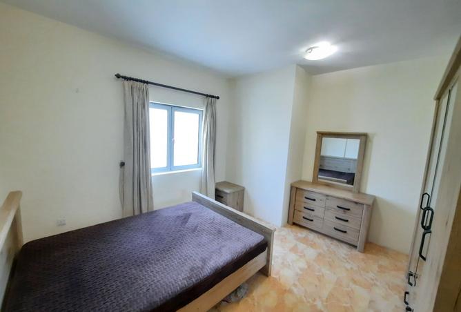 989180 - Property Image 3