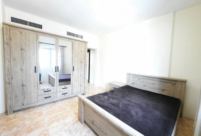 989180 - Property Image 2