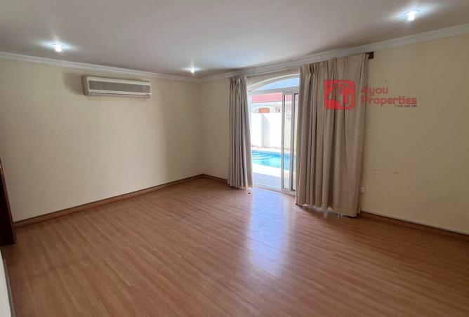 56518745 - Property Image 3