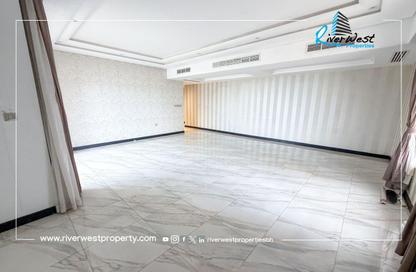 Apartment - 3 Bedrooms - 4 Bathrooms for rent in Abraj Al Lulu - Manama - Capital Governorate
