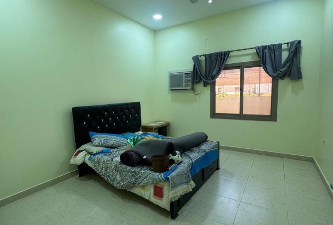 985463 - Property Main Image