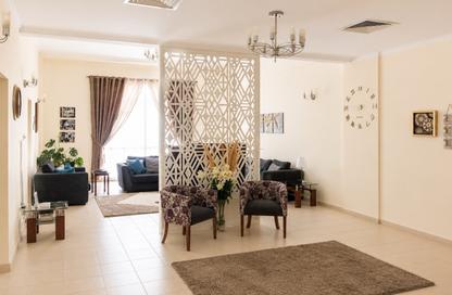 Apartment - 3 - 3 for sale in Sanabis - Manama - Capital Governorate
