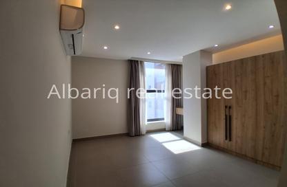 Apartment - 2 Bedrooms - 2 Bathrooms for rent in Hidd - Muharraq Governorate