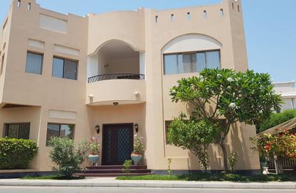 Compound - 4 Bedrooms - 4 Bathrooms for rent in Janabiya - Northern Governorate