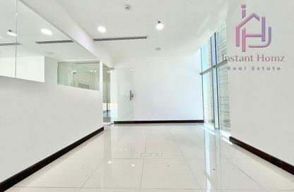 Office Space - Studio - 4 Bathrooms for rent in Seef - Capital Governorate