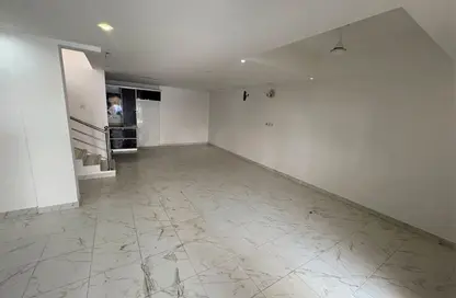 Villa - 3 Bedrooms - 3 Bathrooms for rent in Sanad - Central Governorate Villa - 3 Bedrooms - 3 Bathrooms for rent in Sanad - Central Governorate
