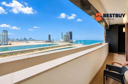Apartment - 2 Bedrooms - 4 Bathrooms for rent in Reef Island - Capital Governorate
