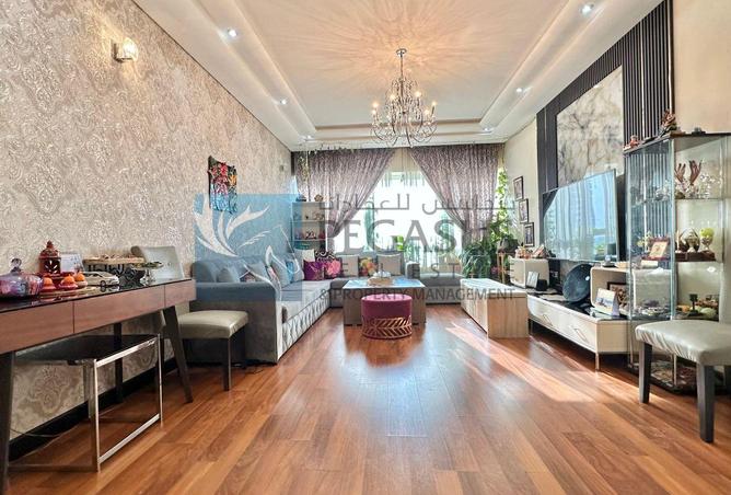 995317 - Property Image 2