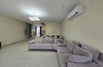 Villa - 3 Bedrooms - 5 Bathrooms for rent in Al Marsa Floating City - Amwaj Islands - Muharraq Governorate