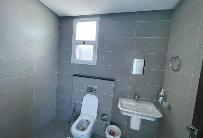 982329 - Property Image 3