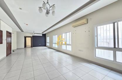 Apartment - 3 Bedrooms - 5 Bathrooms for rent in Tubli - Central Governorate