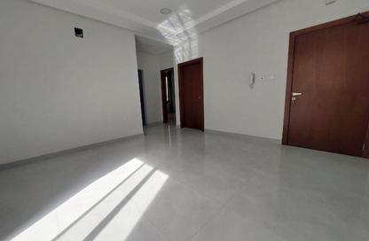 Apartment - 2 Bedrooms - 2 Bathrooms for rent in Segaya - Manama - Capital Governorate