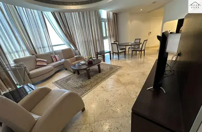 Apartment - 2 Bedrooms - 3 Bathrooms for rent in Al Juffair - Capital Governorate